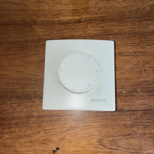 Sunvic wired room thermostat - room,