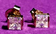 NWOT 1/4ct Princess Cut White