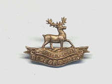 THE BEDFORDSHIRE REGIMENT ( 4 TH VOL BATT ) COLLAR BADGE.