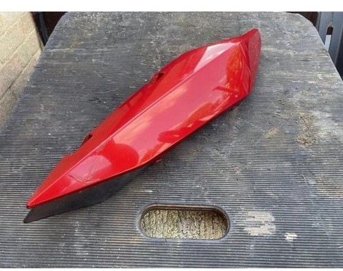 Yamaha xj6 rear panel red - yamaha,
