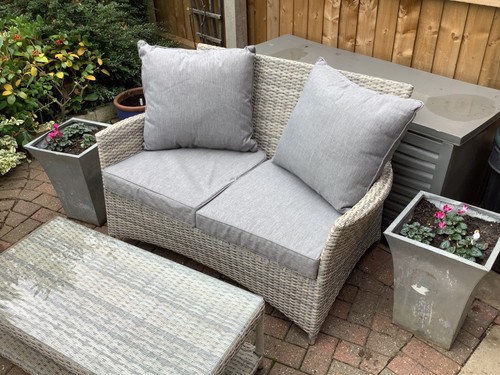 Rattan garden 2seater sofa