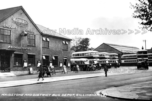 Nqq maidstone district bus - &,