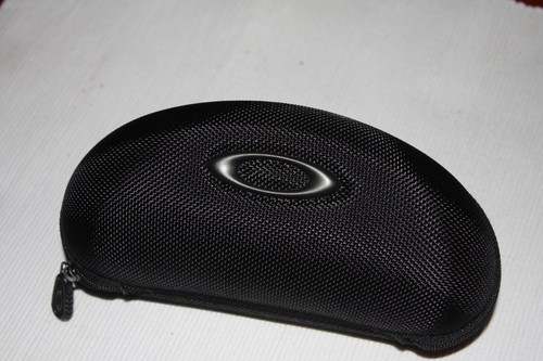 Oakley vault semi hard case - oakley,