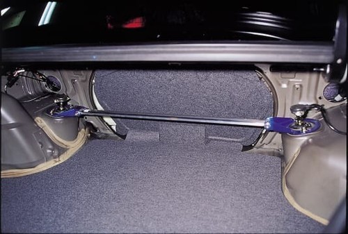 Cusco rear strut brace - rear,