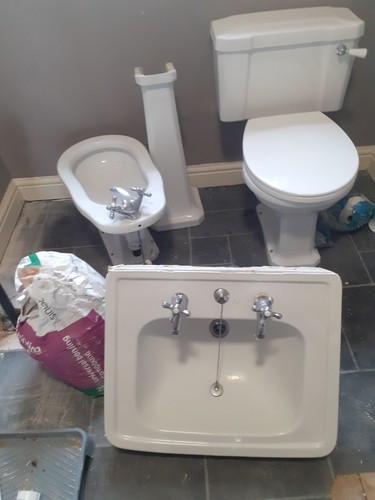White bathroom suite set