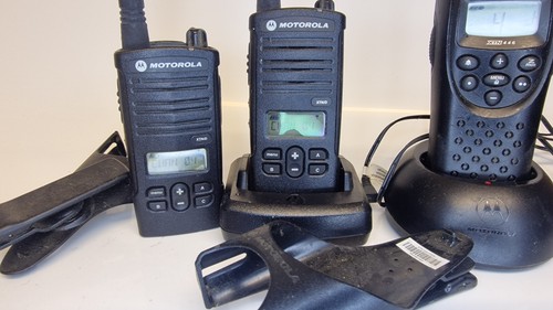 Motorola radios chargers - 3, x