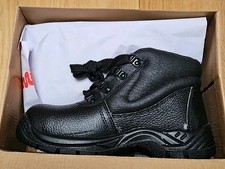 WARRIOR CHUKKA BOOT BLACK UK6