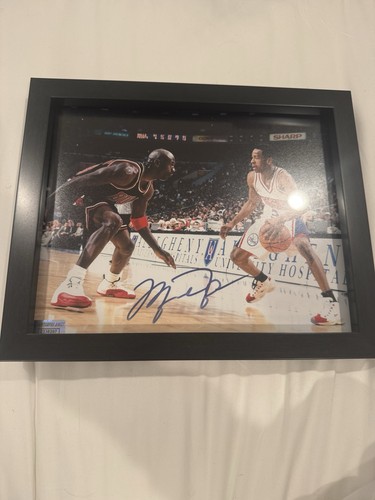 Michael jordan autographed - jordan,