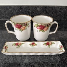 Royal Albert Old Country Roses 2 Mugs , Mint Tray NEW 1st Quality