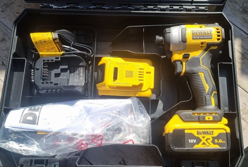 Dewalt dcf809 18v brushless - xr,