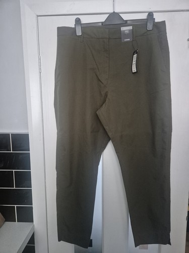 Bnwt marks spencer chino - m&s,