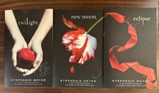 Twilight Saga (3 Book Set) Twilight, New Moon & Eclipse