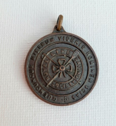 Vintage bronze medal royal - vintage,