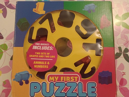 Children sorting shape - sorting,