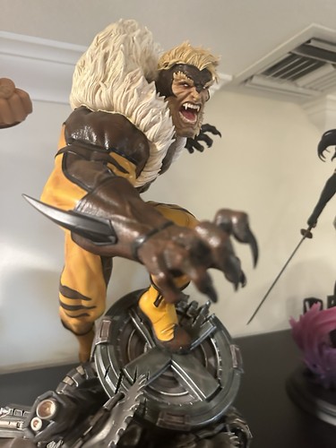 Studios sabertooth statue - studios,