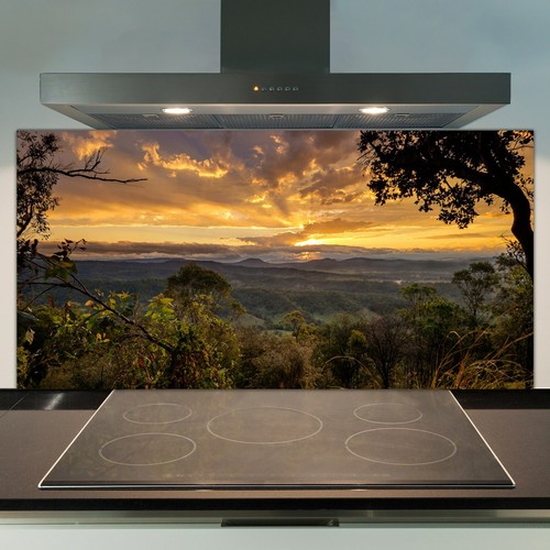 Glass kitchen splashback - glass,