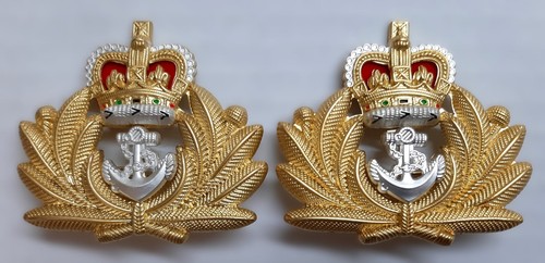 British navy ofc beret badge - navy,