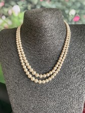 Classic vintage glass pearl collar necklace