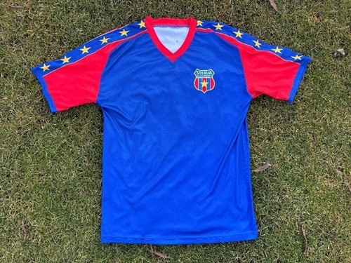 Retro line football legends - line,