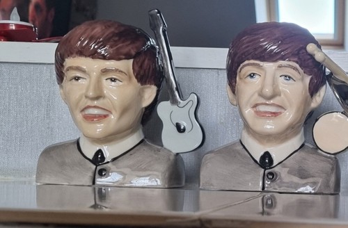 Beatles toby jugs excellent - beatles,