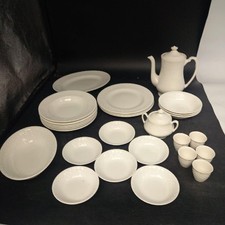 Wedgwood Regina Ironstone White Tableware 27 Pieces       HOR