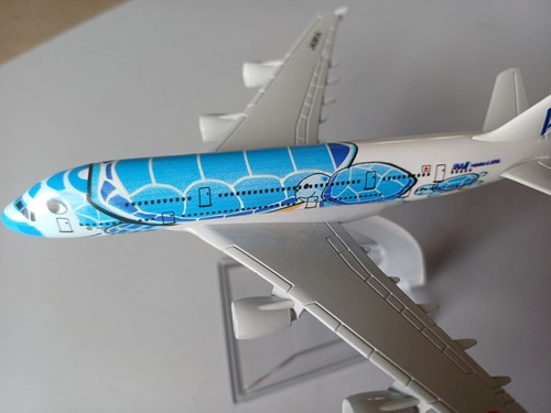 Diecast model airliner 500 - model,