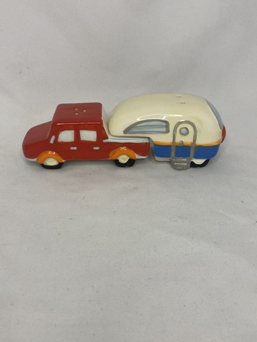 Camper salt pepper shakers - &,