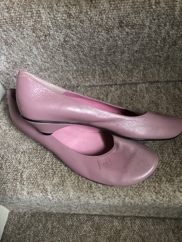 Dusky pink low - dusky,