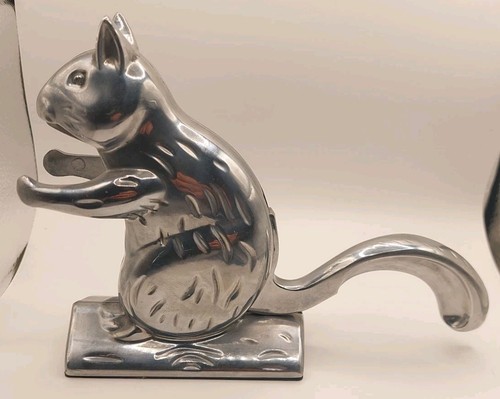 Silver cast metal squirrel - silver,