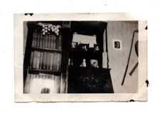 PH742 Bookcase Books Pictures