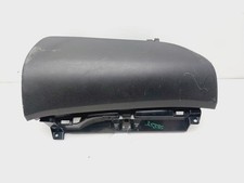 685603VV0A glove compartment