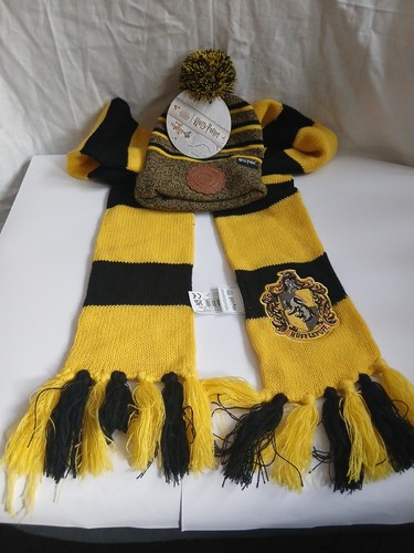 Harry potter hufflepuff yellow - harry,