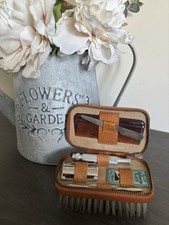 VINTAGE LEATHER GENTS SHAVING