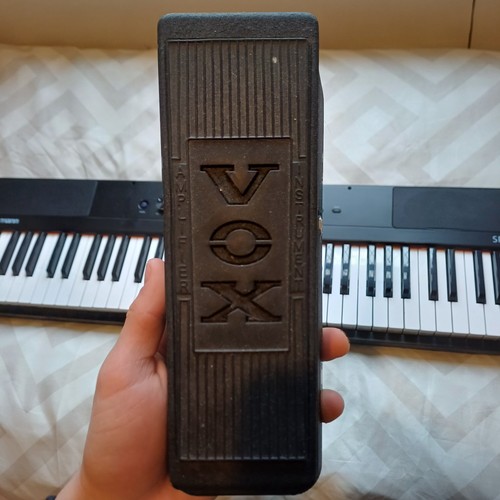 Vox v845 wah guitar - vox,