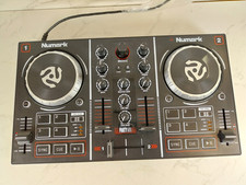 Numark Party Mix DJ Controller