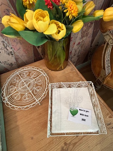 Lovely shabby chic cream wire - lovely,
