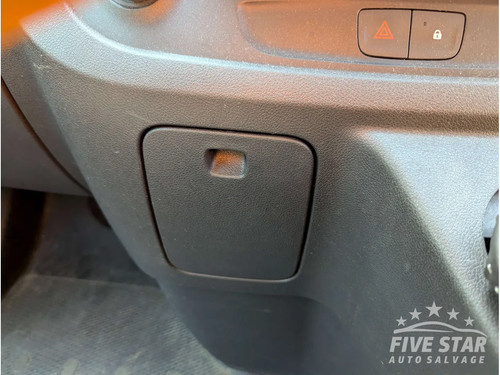 Vauxhall vivaro dashboard cup - vivaro,
