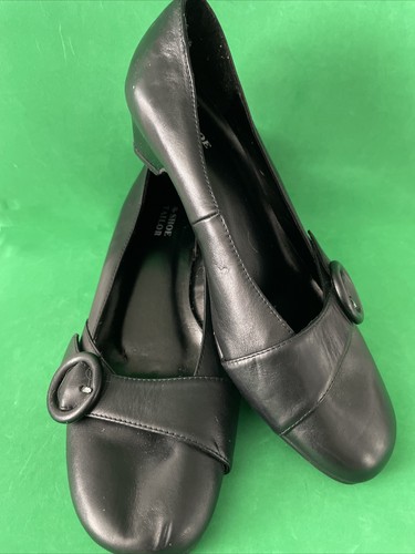 The shoe tailor - the,