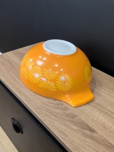 Vintage pyrex 444 - #444, daisy