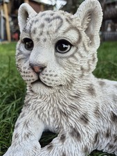 Vivid Arts Snow Leopard Cub