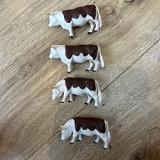 BRITAINS Farm Animals 1:32  Hereford Cattle Bull x 4 