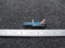 SOUTHWEST AIRLINES  /  SWA 737