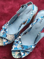 MARC Art of Walking  OPEN