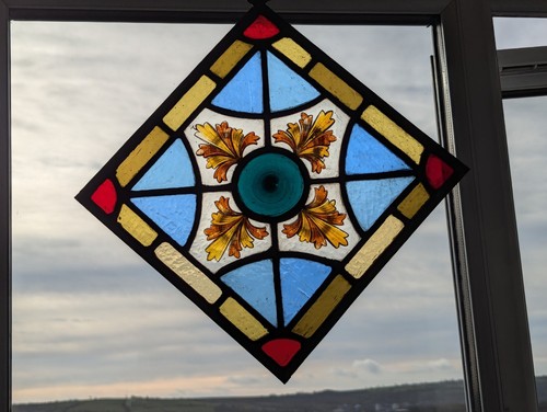 Decorative compact renovated - compact,