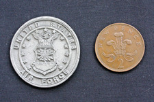 A white metal UNITED STATES AIR FORCE challenge coin - period, late 1900's(?)