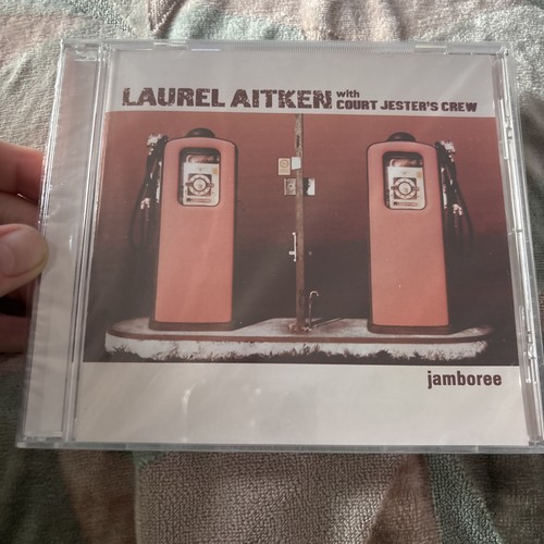 Laurel aitken with court - laurel,