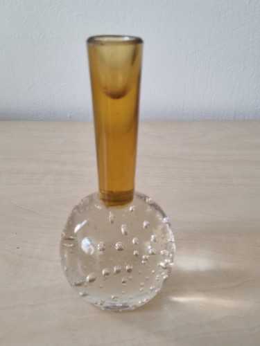 Vintage controlled bubble - controlled,