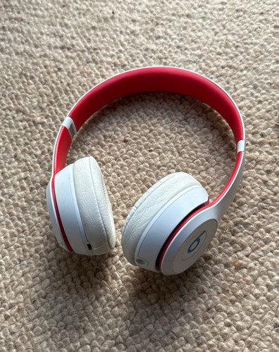 Beats dre solo - by, dr.