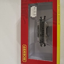 Hornby R6643A BR Shunters