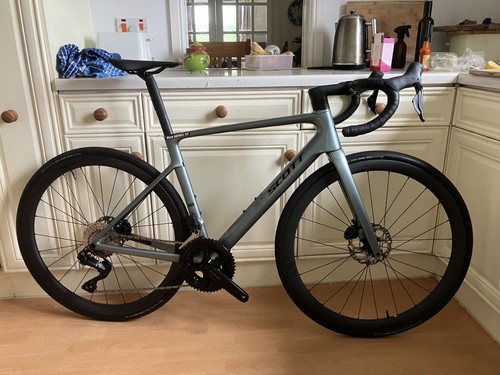 Scott addict 2025 carbon - scott,